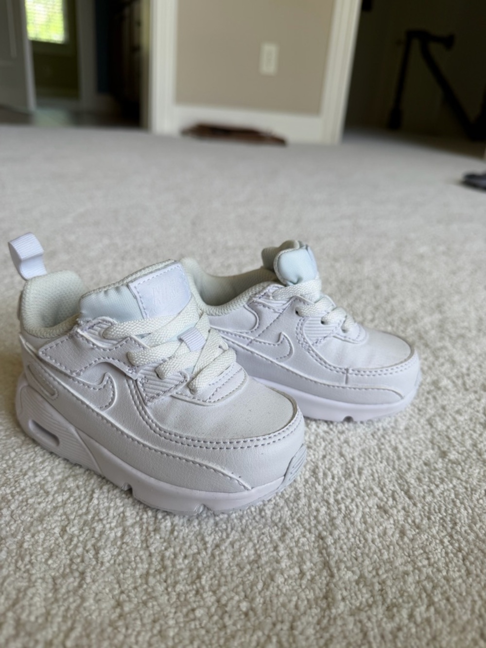Nike White Kids' Sneakers - Mini Air Cushion Trainers